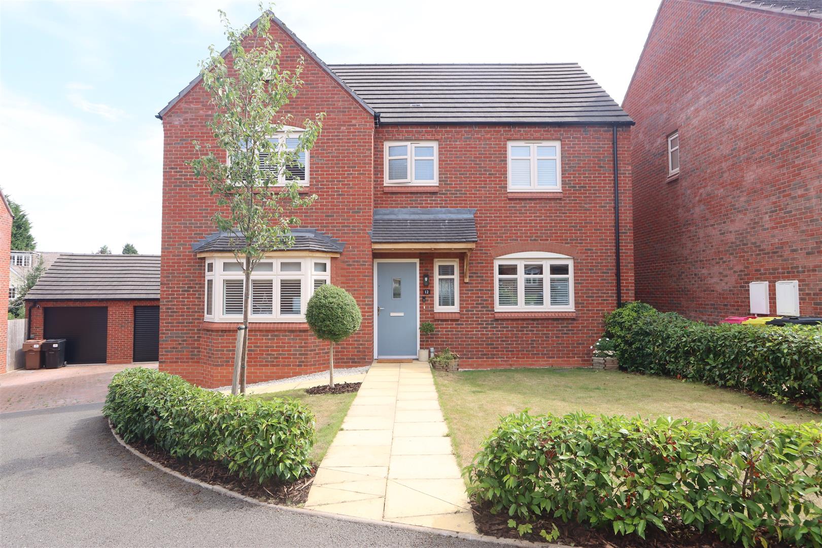 4 bed property in Glebe Fields, Stourbridge